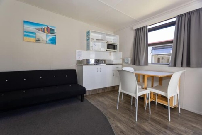 Imagen de la habitación del Hotel Cosy Corner Holiday Park. Foto 13