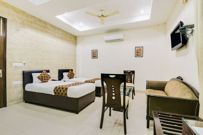 Imagen de la habitación del Hotel Cosy Grand. Foto 27