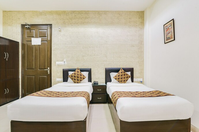 Imagen de la habitación del Hotel Cosy Grand. Foto 32