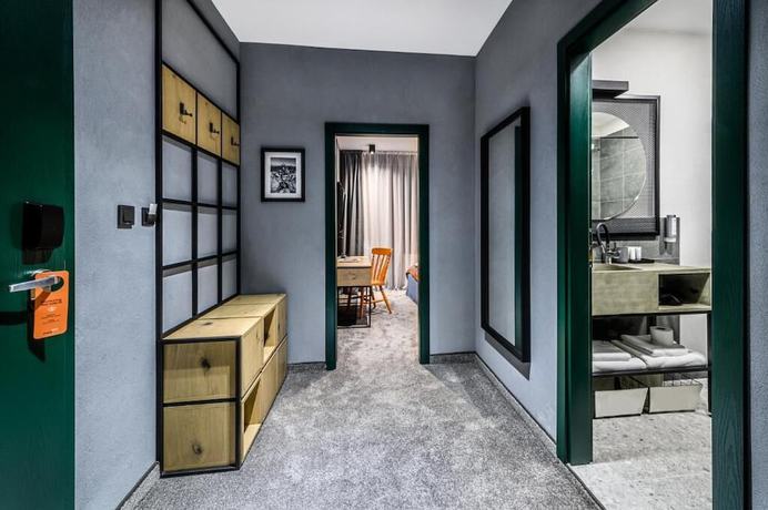 Imagen de la habitación del Hotel Cota1110. Foto 4