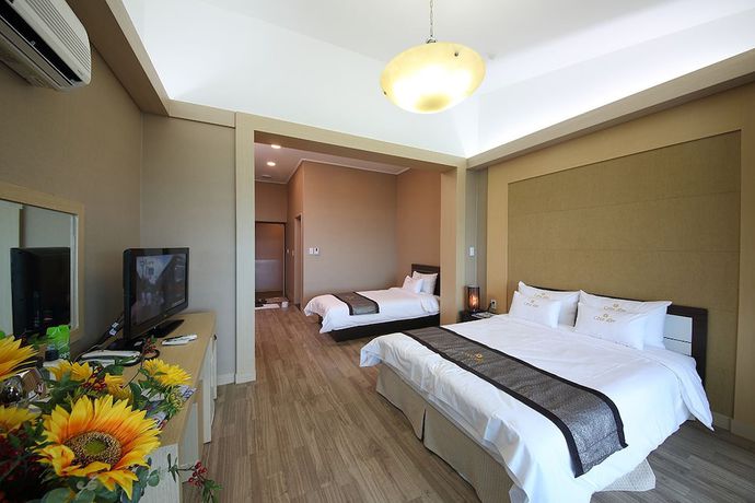 Imagen de la habitación del Hotel Cote Dor. Foto 8