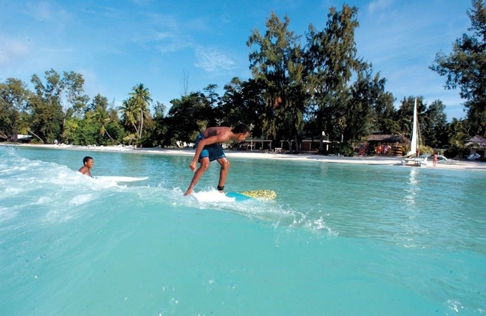 Imagen de los exteriores del Hotel Cote D'or Lodge. Foto 5