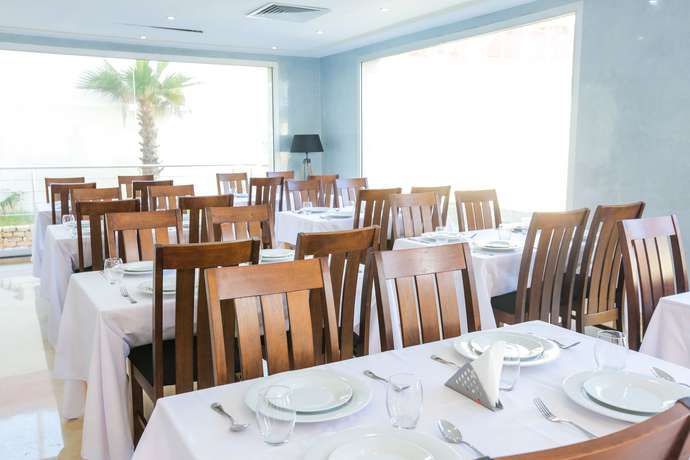 Imagen del bar/restaurante del Hotel Coté Océan Mogador. Foto 8