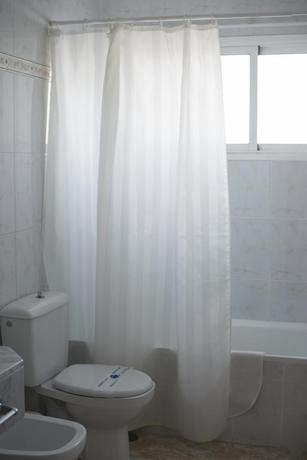 Imagen de la habitación del Hotel Cotillo House. Foto 3