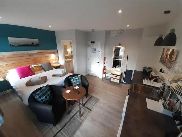 Imagen de la habitación del Hotel Cotswold Aparthotel. Foto 11
