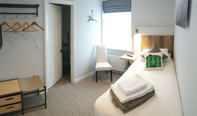 Imagen de la habitación del Hotel Cotswold Aparthotel. Foto 12