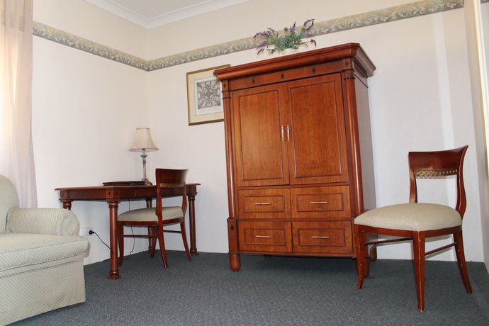 Imagen de la habitación del Hotel Cotswold Gardens. Foto 6