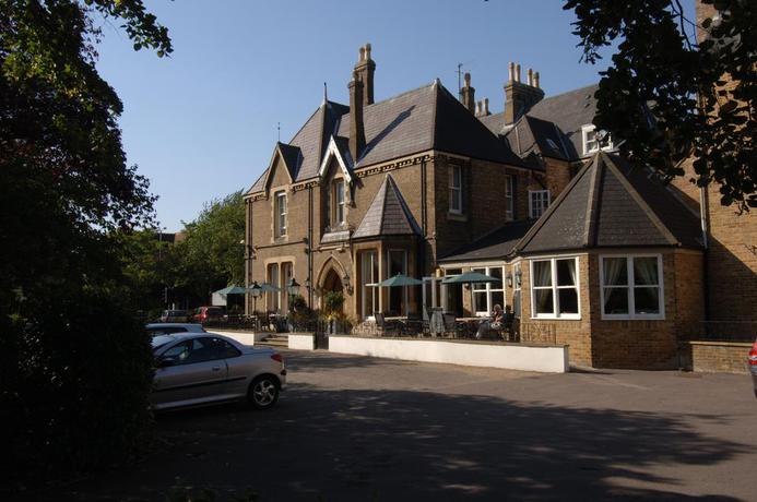 Imagen general del Hotel Cotswold Lodge. Foto 4