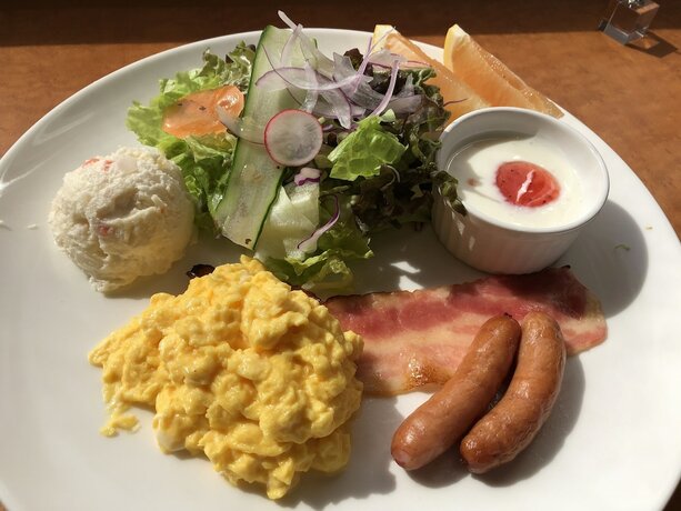 Imagen del bar/restaurante del Hotel Cottage MAKAI. Foto 9