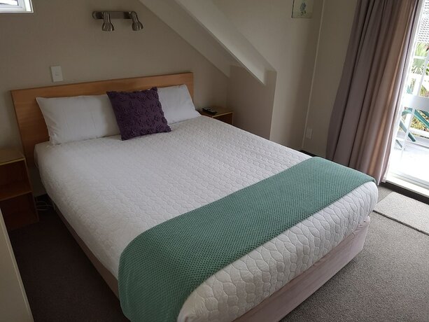 Imagen de la habitación del Hotel Cottage Mews Motel. Foto 20