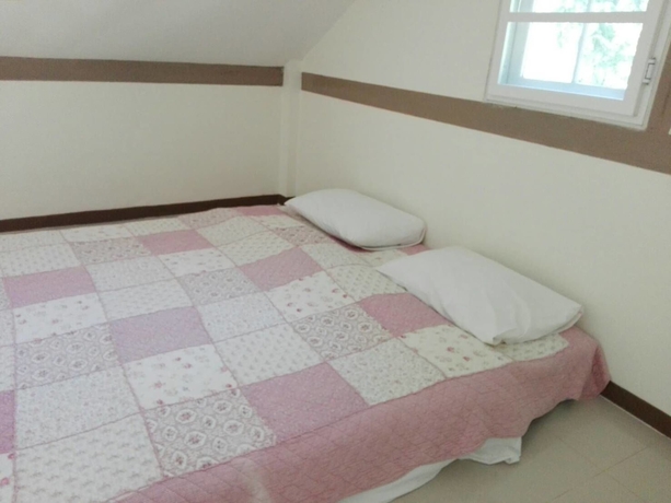 Imagen de la habitación del Hotel Cottages At Hill Resort. Foto 3