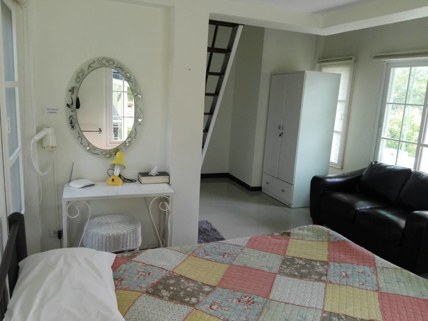 Imagen de la habitación del Hotel Cottages At Hill Resort. Foto 6