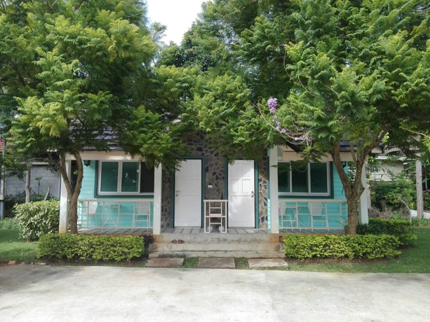 Imagen de los exteriores del Hotel Cottages At Hill Resort. Foto 18