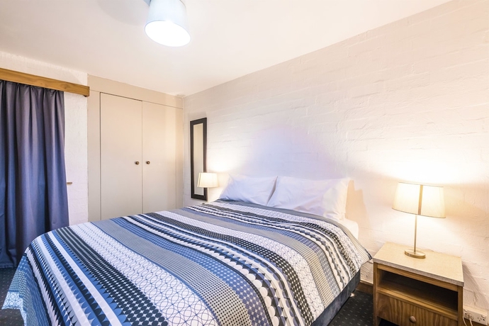 Imagen de la habitación del Hotel Cottesloe Beach Chalets. Foto 4