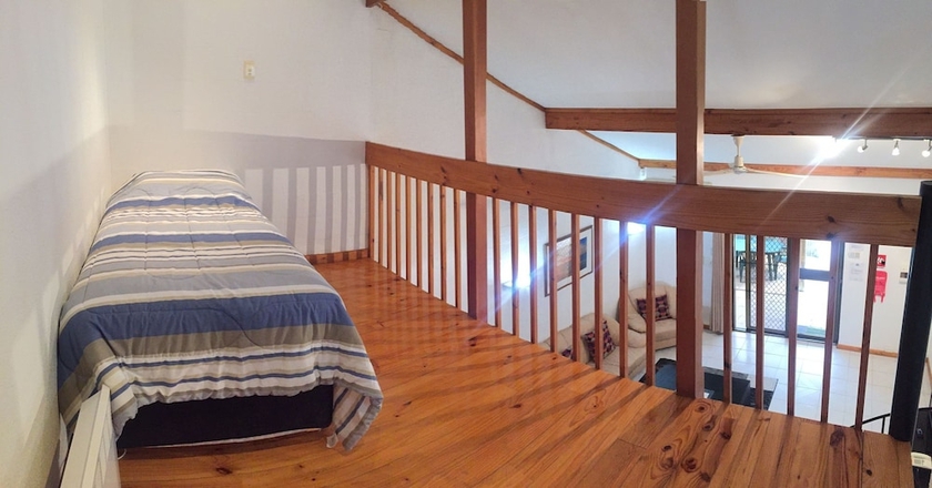 Imagen de la habitación del Hotel Cottesloe Beach Chalets. Foto 7