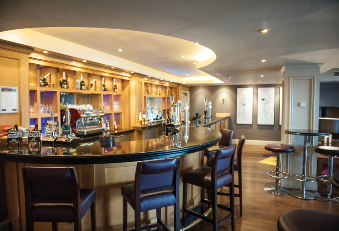 Imagen del bar/restaurante del Hotel Cottons and Spa. Foto 4