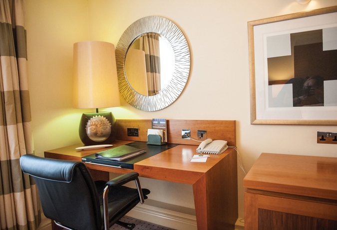 Imagen de la habitación del Hotel Cottons and Spa. Foto 13