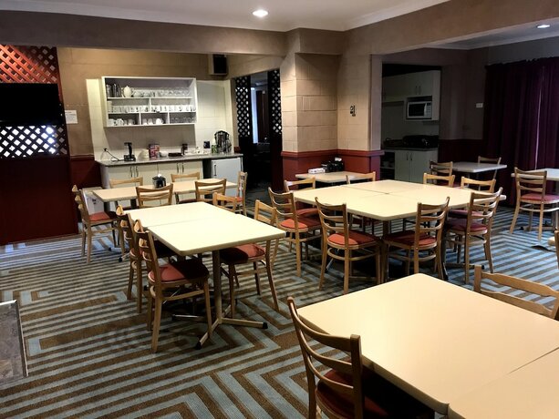 Imagen del bar/restaurante del Hotel Cottonwood Lodge. Foto 12