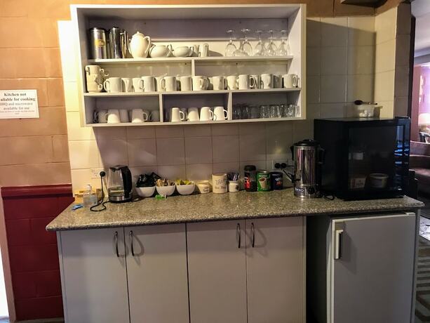 Imagen del bar/restaurante del Hotel Cottonwood Lodge. Foto 15