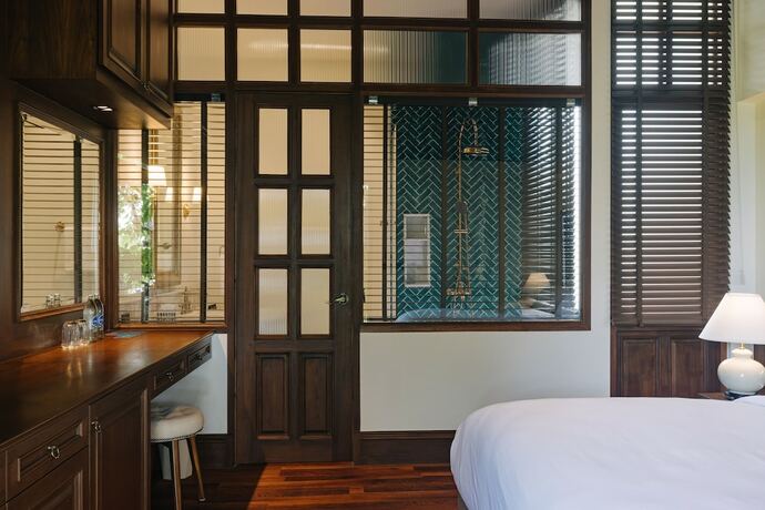 Imagen de la habitación del Hotel Coucou. Foto 19