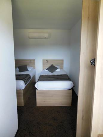 Imagen de la habitación del Hotel Couett\'h&ocirc;tel Loud&eacute;ac. Foto 11