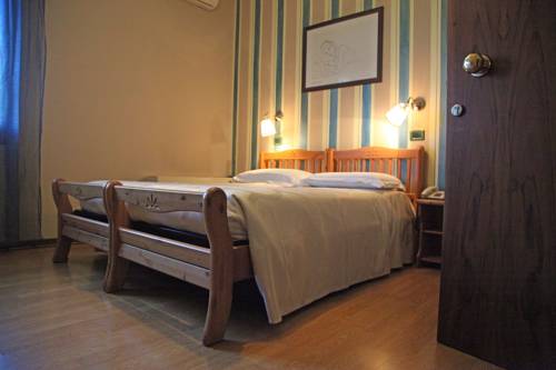 Imagen de la habitación del Hotel Country Al Gallo. Foto 2