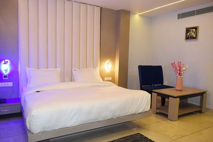 Imagen de la habitación del Hotel Country Ambience, Haldwani. Foto 4