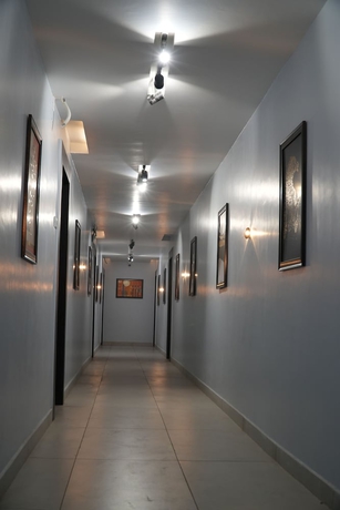 Imagen general del Hotel Country Ambience, Haldwani. Foto 3