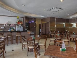 Imagen del bar/restaurante del Hotel Country, Bandaraya Klang. Foto 7