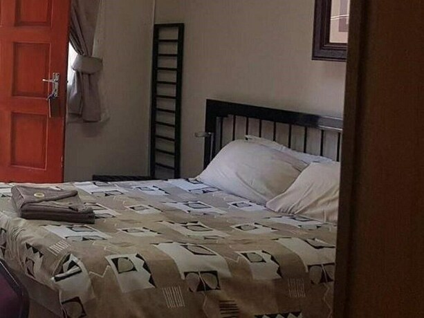 Imagen general del Hotel Country Blue Guest House. Foto 10