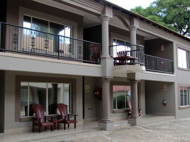 Imagen general del Hotel Country Blue Guest House. Foto 11