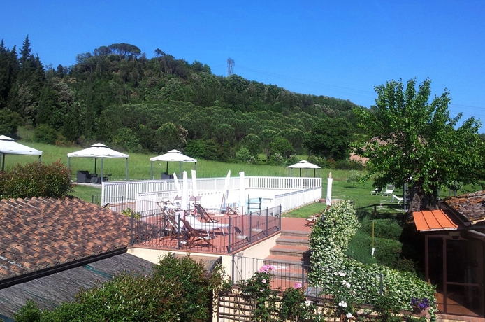 Imagen de la piscina del Hotel Country Borgo Sant'ippolito. Foto 15