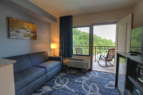 Imagen de la habitación del Hotel Country Cascades Waterpark Resort. Foto 9