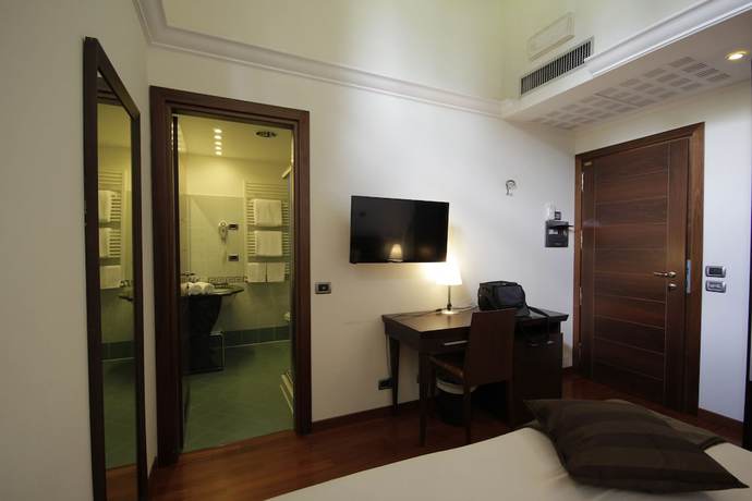 Imagen de la habitación del Hotel Country Castelbarco. Foto 7