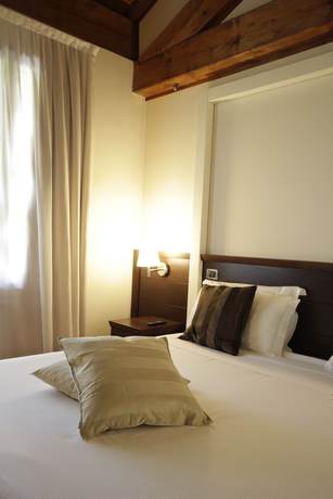 Imagen de la habitación del Hotel Country Castelbarco. Foto 15