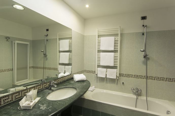 Imagen de la habitación del Hotel Country Castelbarco. Foto 17