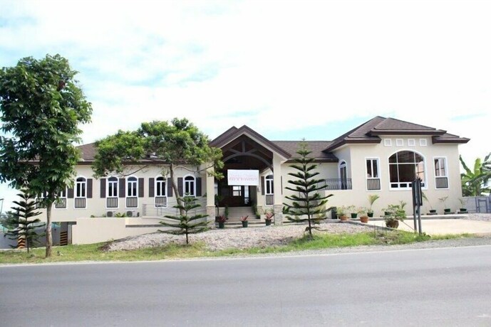 Imagen general del Hotel Country Chateau. Foto 1