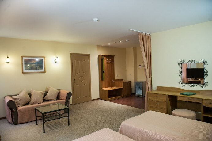 Imagen general del Hotel Country Club Dacha. Foto 3