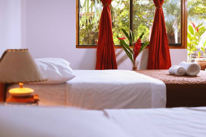 Imagen de la habitación del Hotel Country Club Eco - Casa Jard&iacute;n. Foto 17