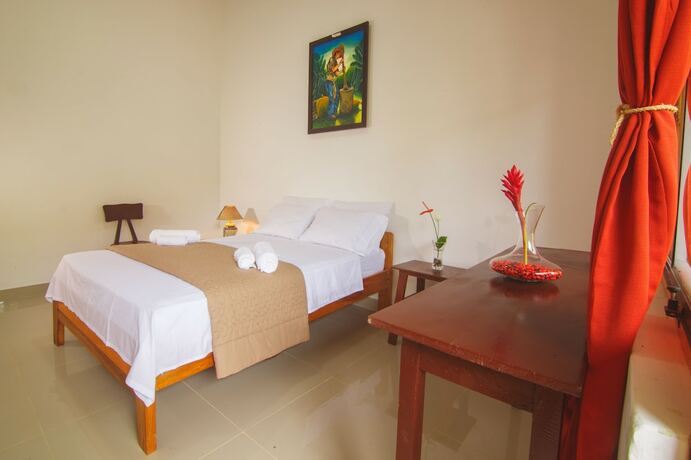 Imagen general del Hotel Country Club Eco - Casa Jard&iacute;n. Foto 2