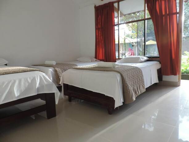 Imagen general del Hotel Country Club Eco - Casa Jard&iacute;n. Foto 5