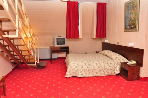 Imagen de la habitación del Hotel Country Club. Foto 10