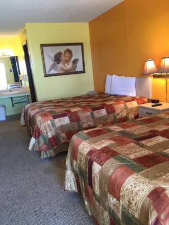 Imagen de la habitación del Hotel Country Club Inn. Foto 5