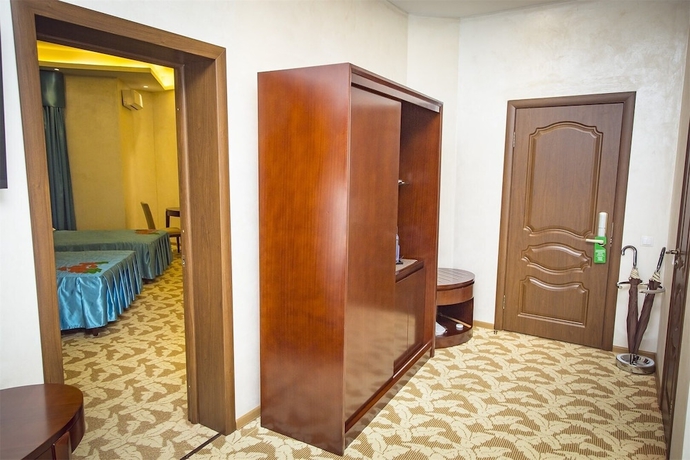 Imagen de la habitación del Hotel Country Club Luchy. Foto 16