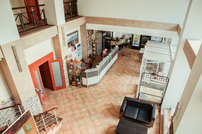 Imagen de los interiores del Hotel Country Club Medvezhy Ozera. Foto 19