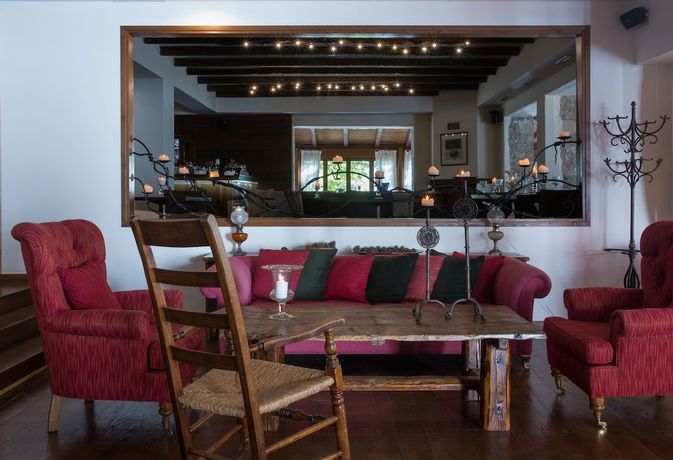 Imagen de los interiores del Hotel Country Club and Suites. Foto 16