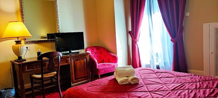 Imagen de la habitación del Hotel Country Club and Suites. Foto 7