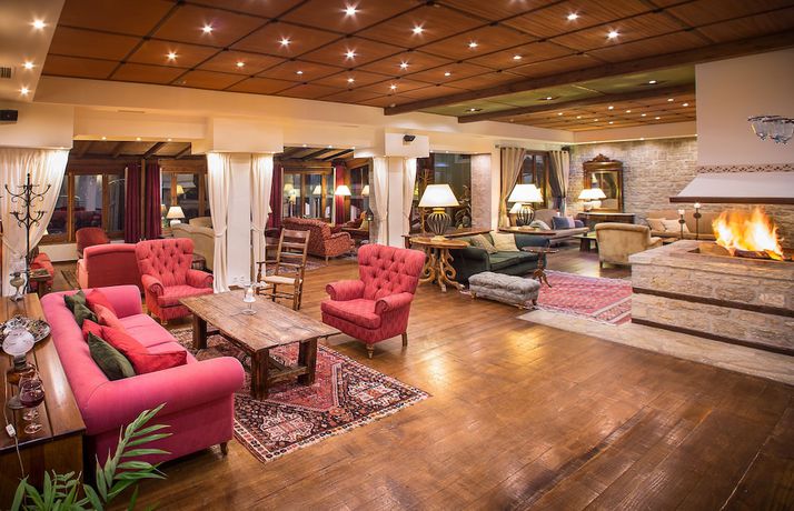 Imagen general del Hotel Country Club and Suites. Foto 1