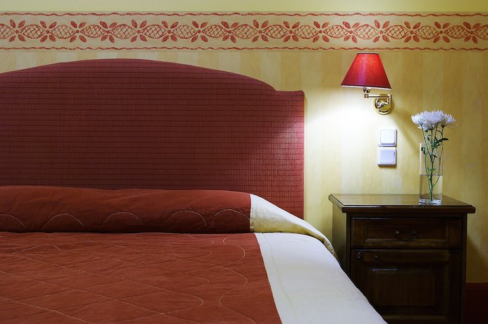 Imagen de la habitación del Hotel Country Club and Suites. Foto 9