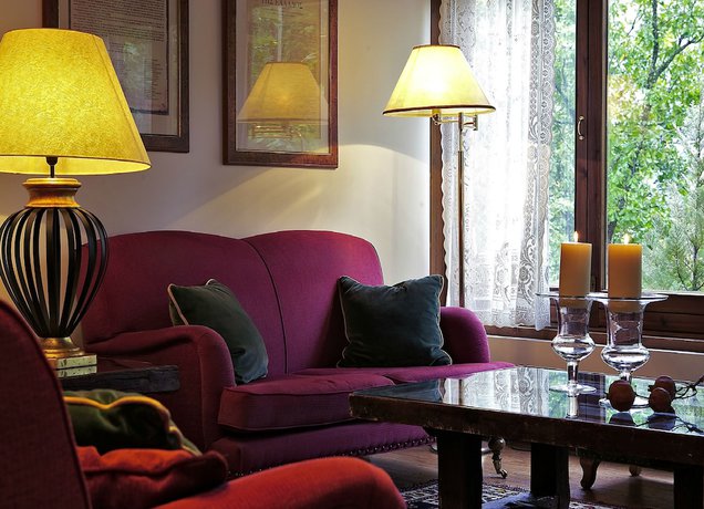 Imagen del bar/restaurante del Hotel Country Club and Suites. Foto 4